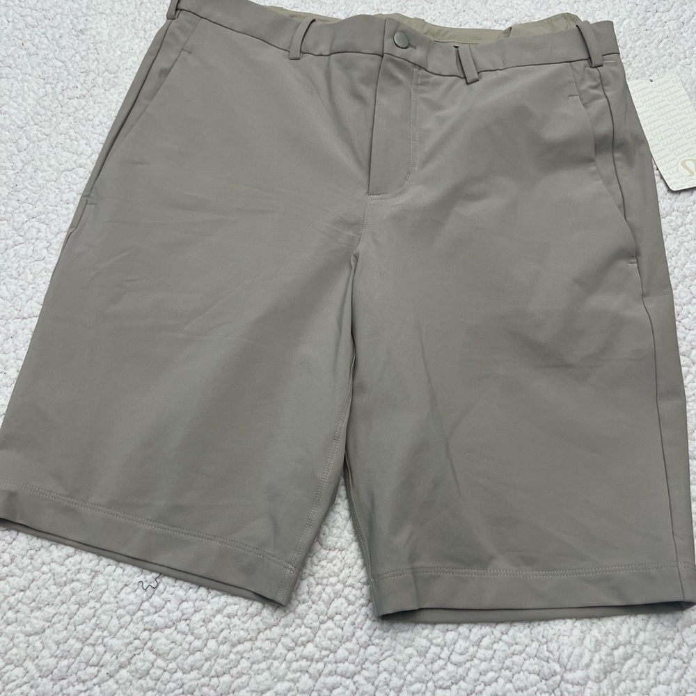 lululemon athletica Men's Hybrid Shorts - Gray NWT